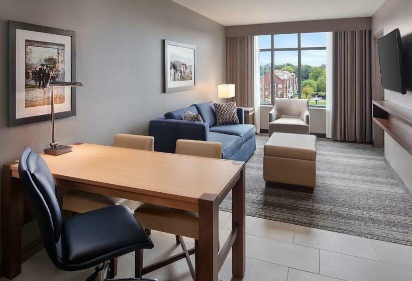 هتل Embassy Suites By Hilton South Bend At Notre Dame