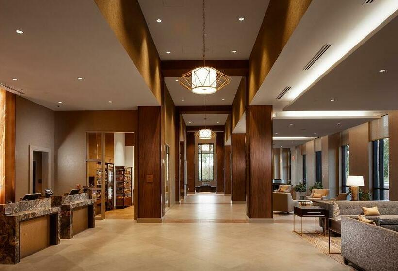 هتل Embassy Suites By Hilton South Bend At Notre Dame