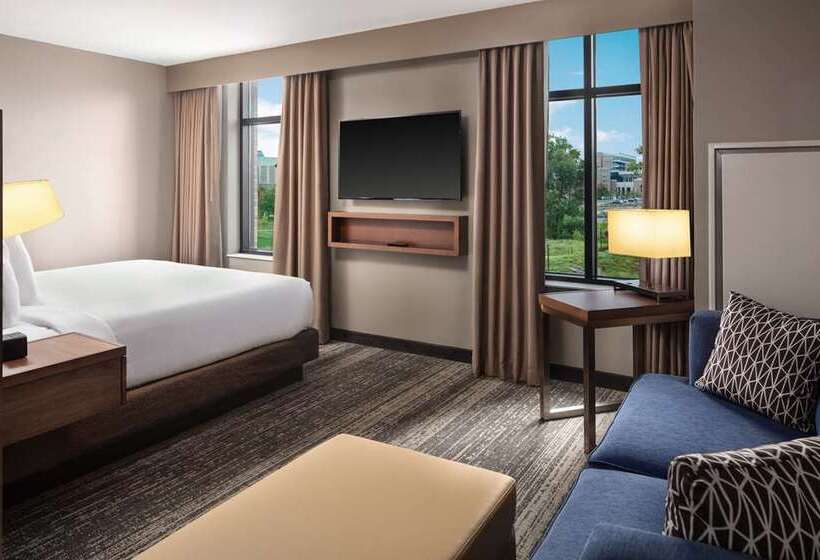 هتل Embassy Suites By Hilton South Bend At Notre Dame