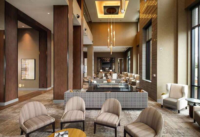 هتل Embassy Suites By Hilton South Bend At Notre Dame