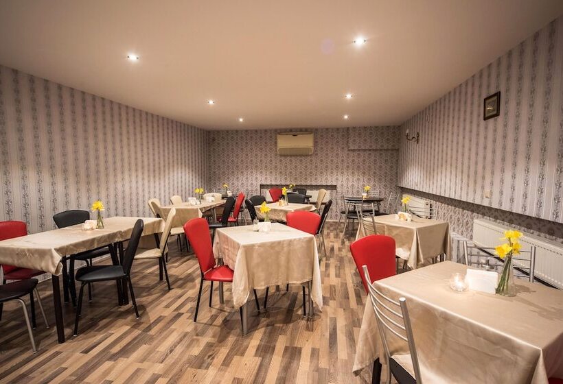 هتل Gold Star Tbilisi