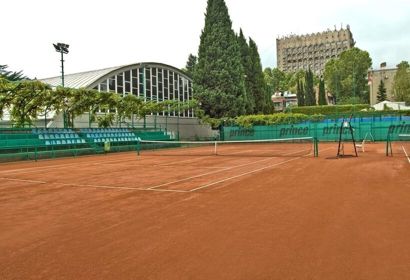 هتل Gold Star Tbilisi