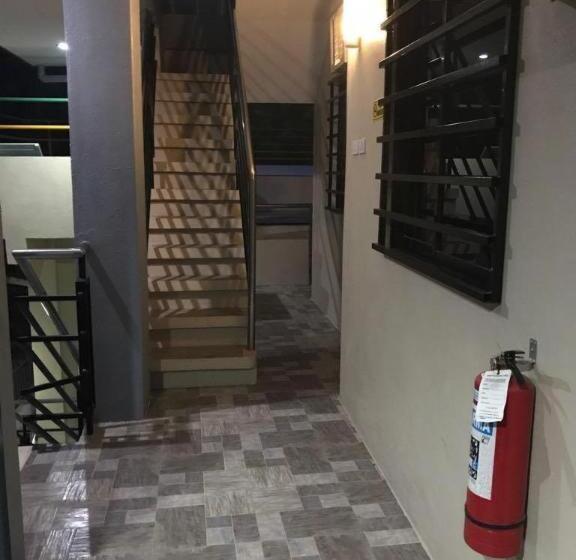 هتل Gravino Pension House