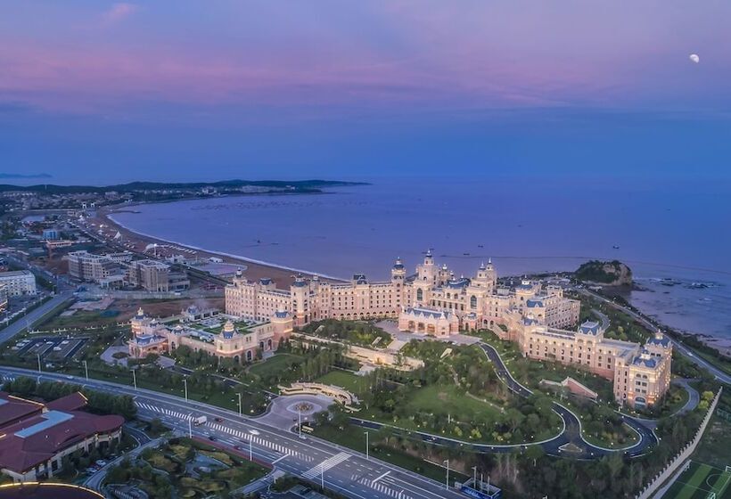 בית מלון כפרי Hilton Dalian Golden Pebble Beach Resort