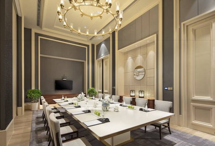 ホテル Hilton Dalian Golden Pebble Beach Resort