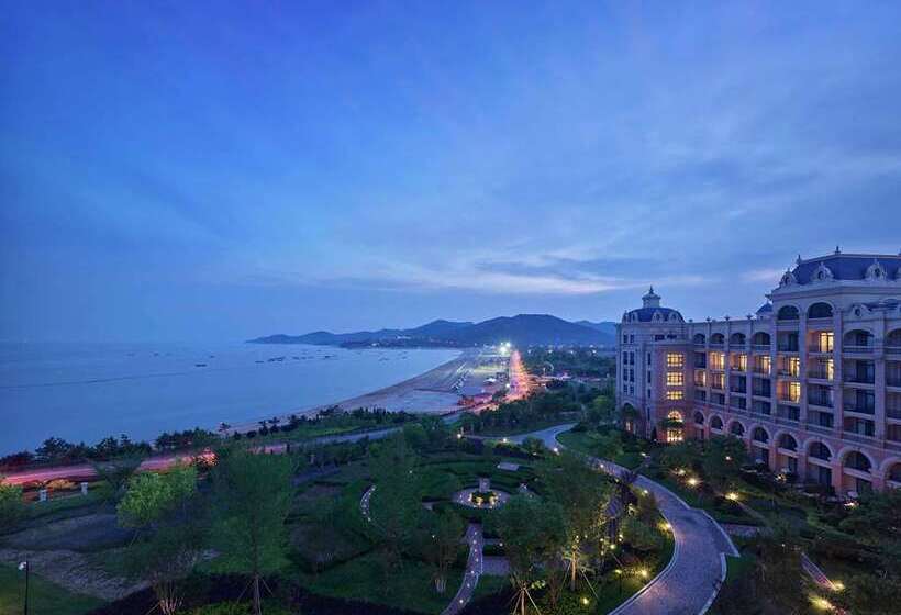 ホテル Hilton Dalian Golden Pebble Beach Resort