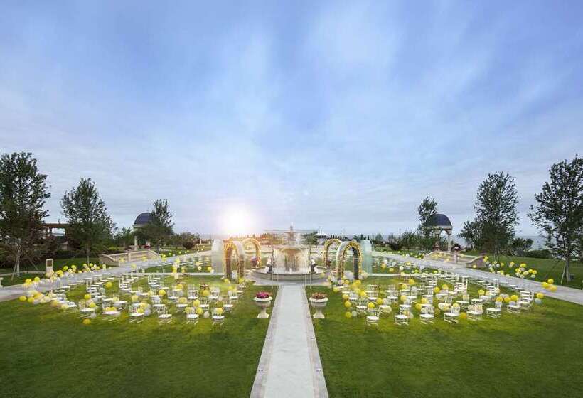 ホテル Hilton Dalian Golden Pebble Beach Resort