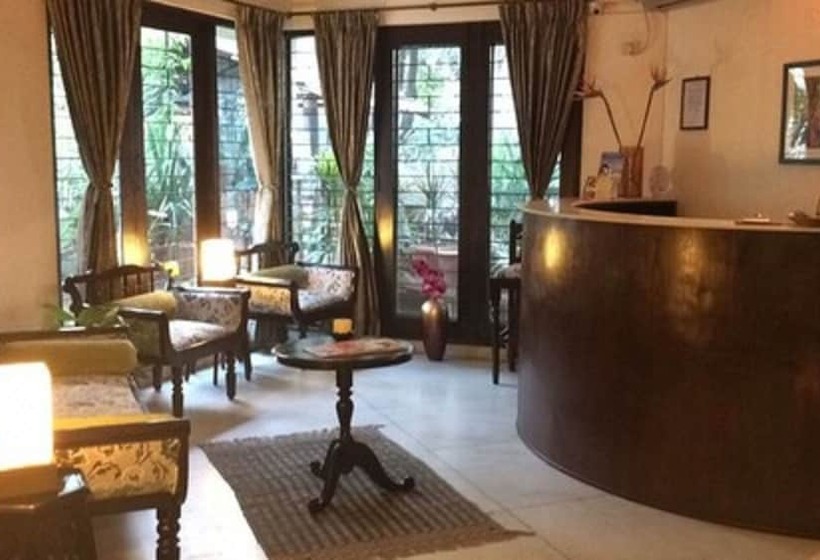 Отель Icon Boutique By Bhagini