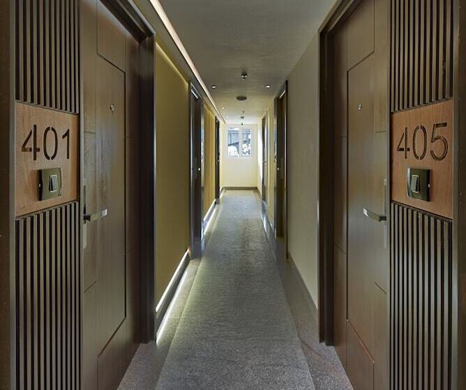 Отель Icon Boutique By Bhagini