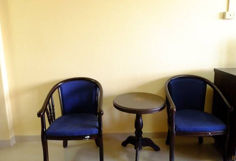 Отель Jor Koo City