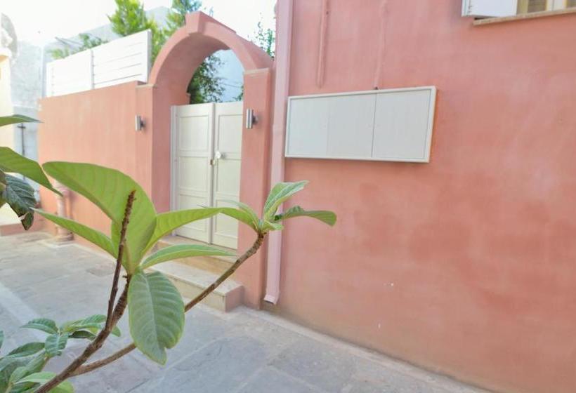 호텔 Lemon Tree House