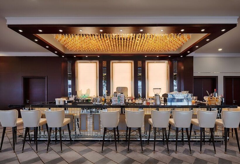 هتل Meliá Vinpearl Nha Trang Empire