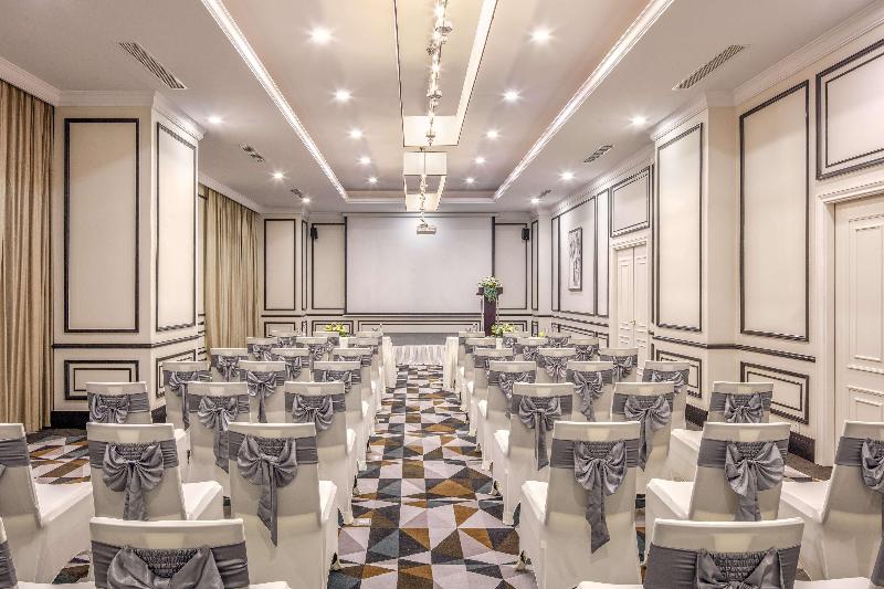 هتل Meliá Vinpearl Nha Trang Empire