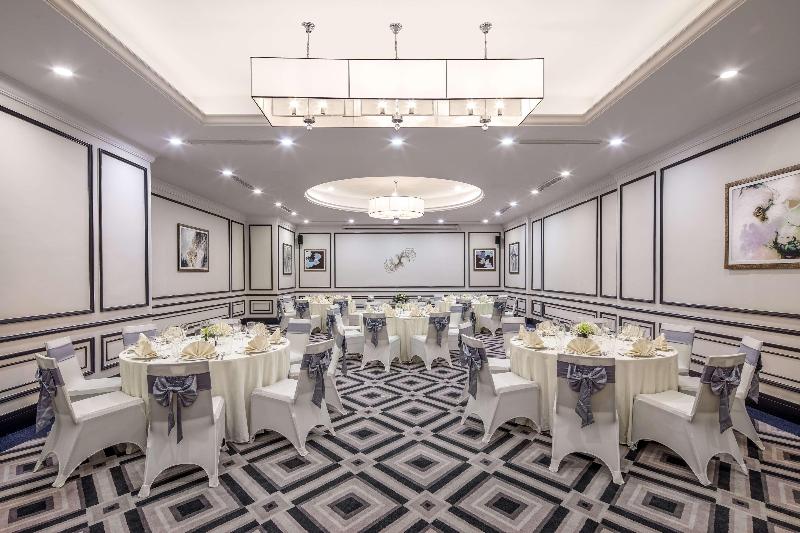 هتل Meliá Vinpearl Nha Trang Empire