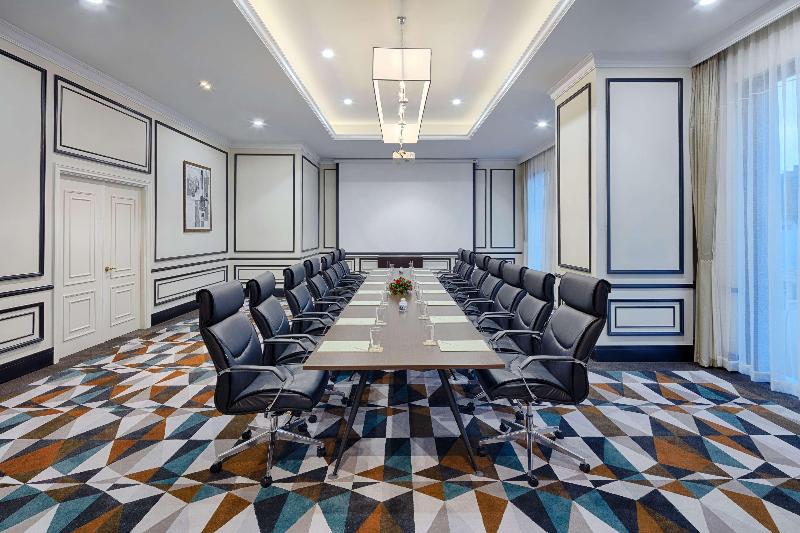 هتل Meliá Vinpearl Nha Trang Empire