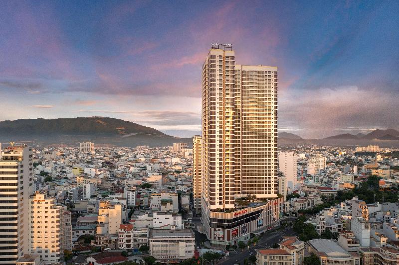 هتل Meliá Vinpearl Nha Trang Empire