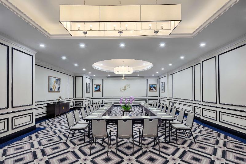 هتل Meliá Vinpearl Nha Trang Empire