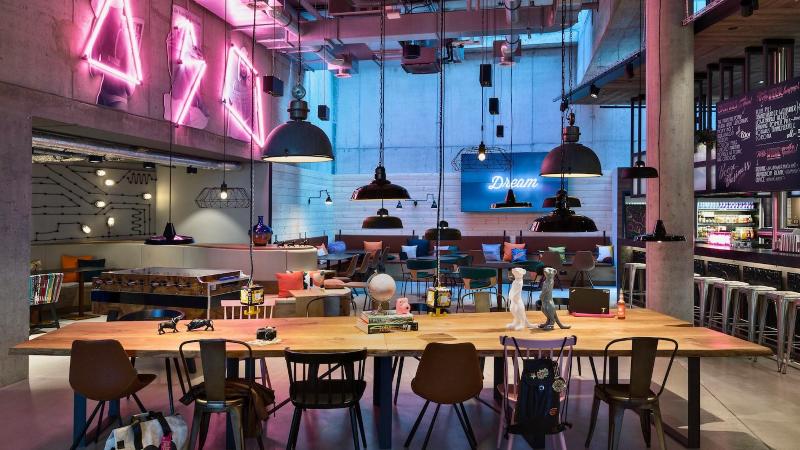 فندق Moxy Frankfurt City Center