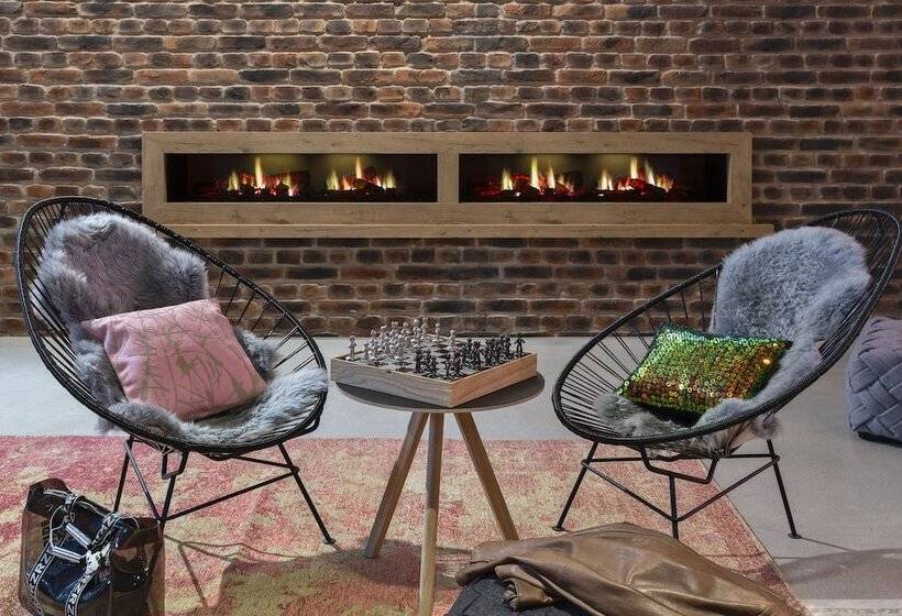 فندق Moxy Frankfurt City Center