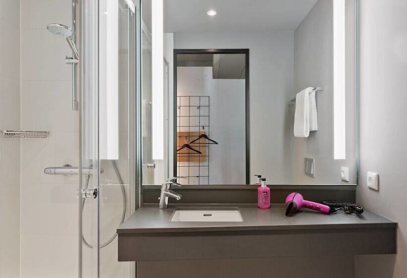 فندق Moxy Frankfurt City Center