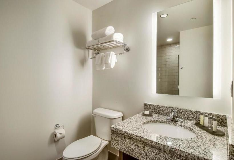 New Bedford Harbor Hotel, Ascend Hotel Collection