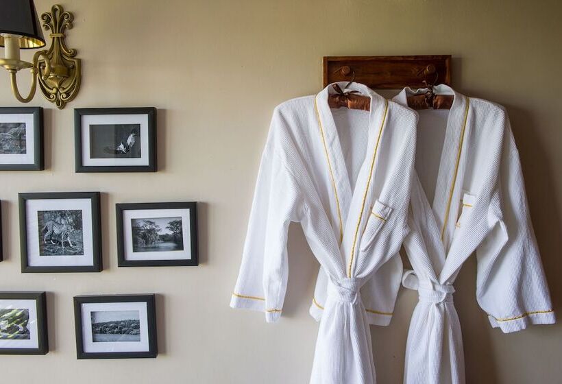 هتل Ngorongoro Oldeani Mountain Lodge