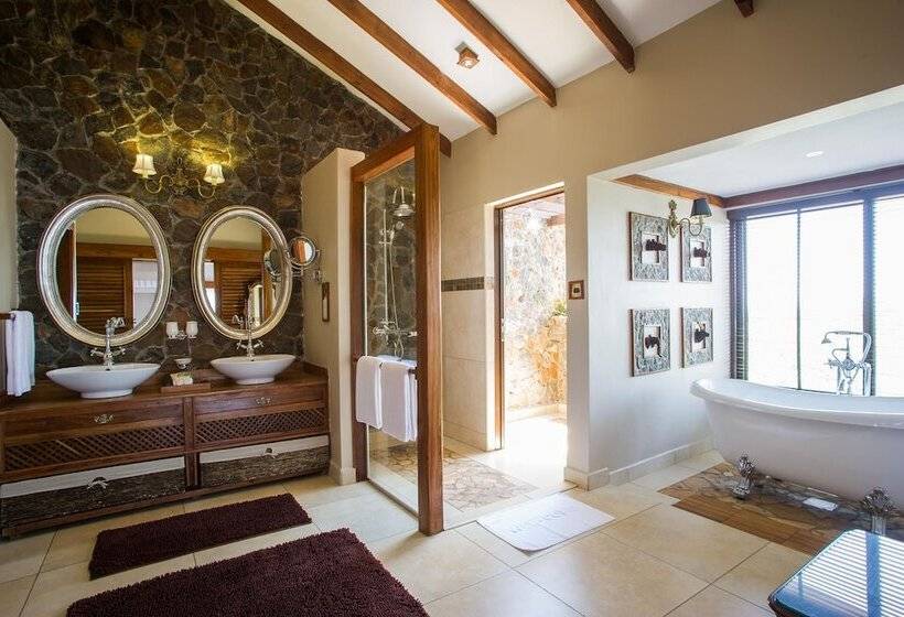 هتل Ngorongoro Oldeani Mountain Lodge