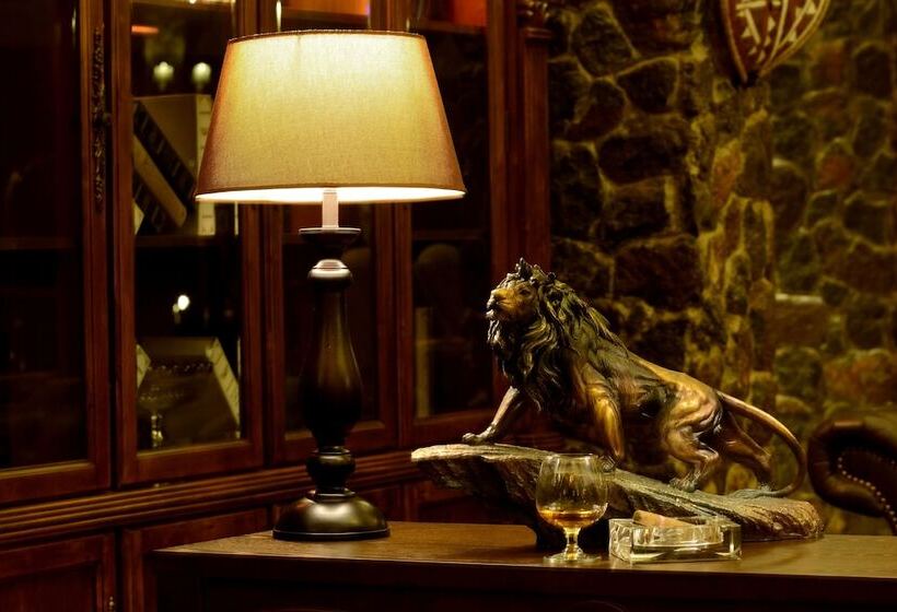 هتل Ngorongoro Oldeani Mountain Lodge