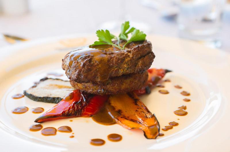 هتل Ngorongoro Oldeani Mountain Lodge