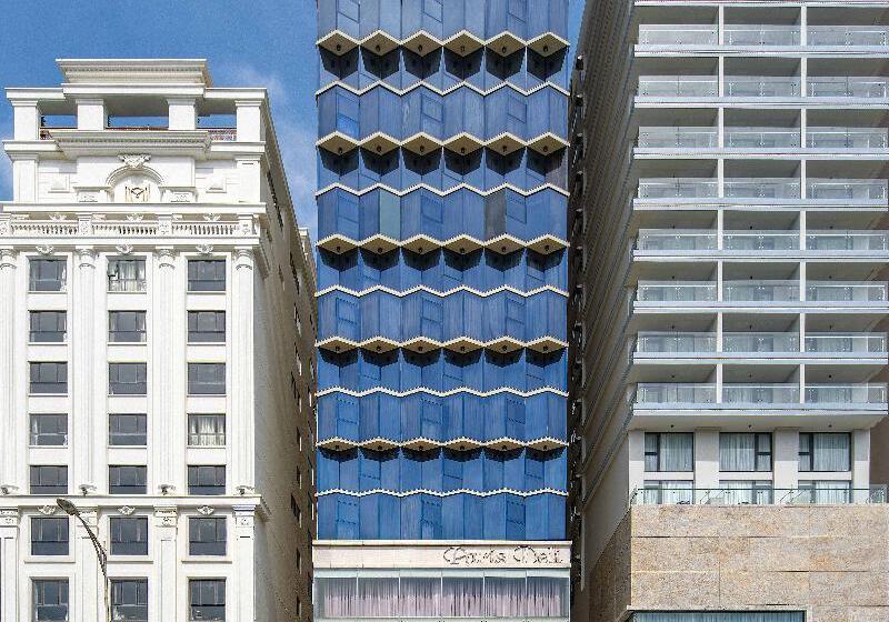 هتل Paris Deli Danang Beach