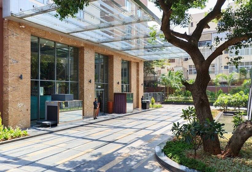 호텔 Renaissance Bengaluru Race Course