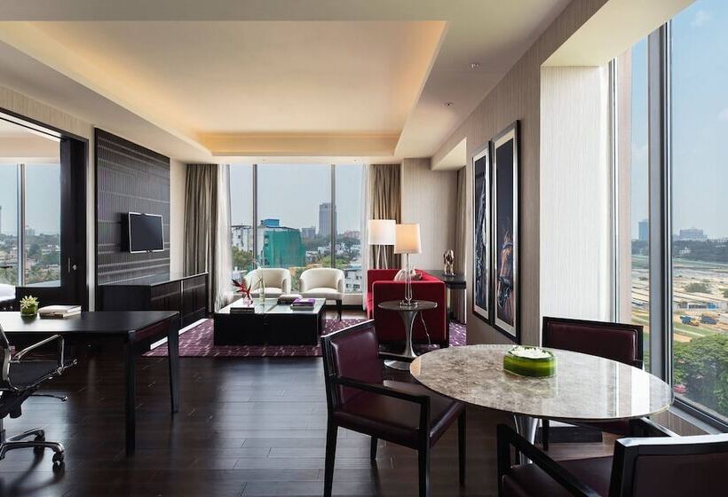 호텔 Renaissance Bengaluru Race Course