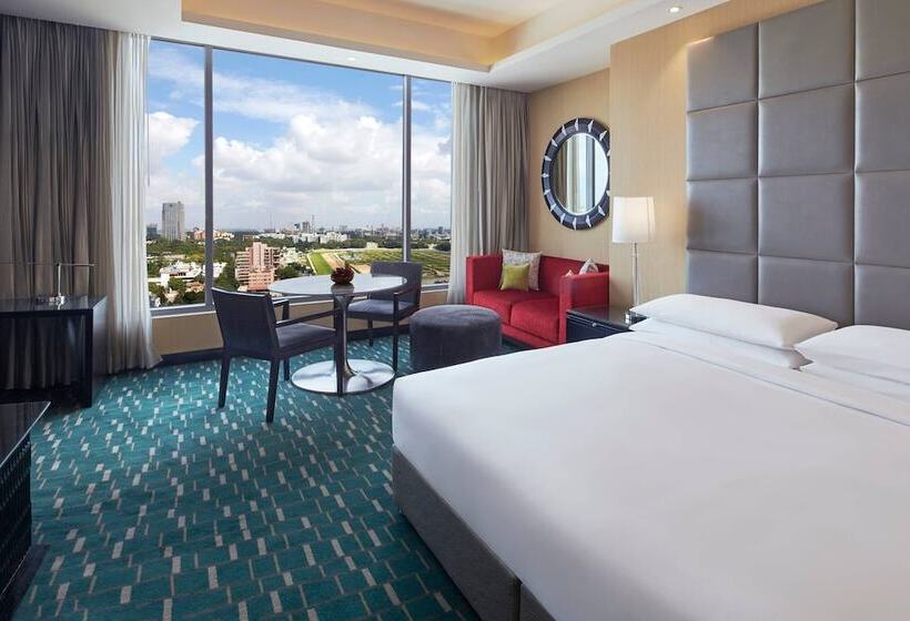 호텔 Renaissance Bengaluru Race Course