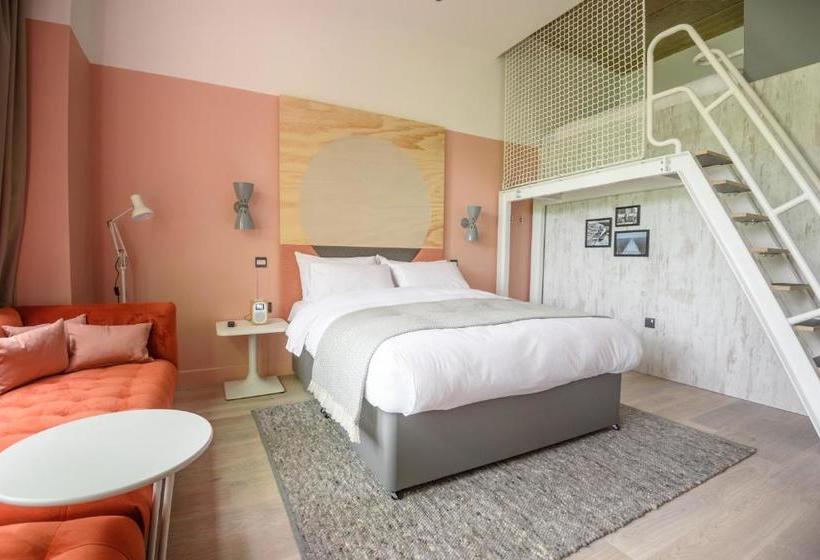 酒店 Room2 Southampton Hometel