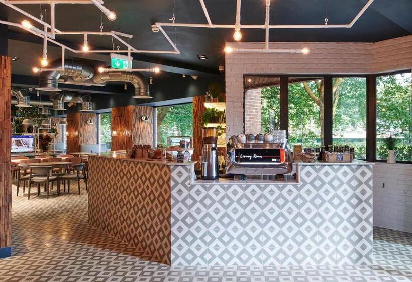 酒店 Room2 Southampton Hometel