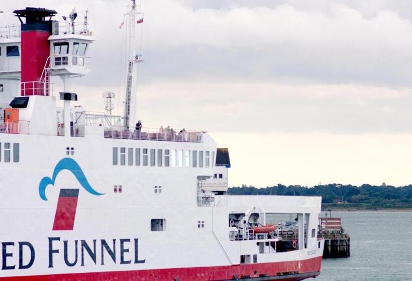 酒店 Room2 Southampton Hometel