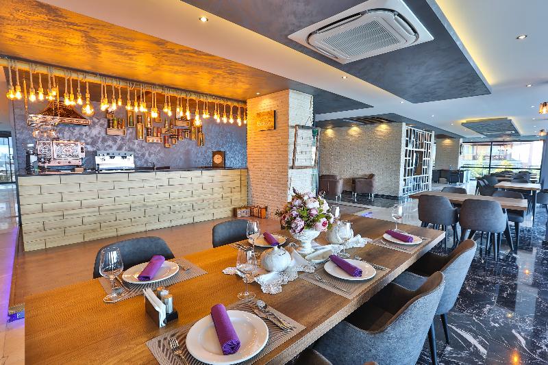 Отель Royal Comfort