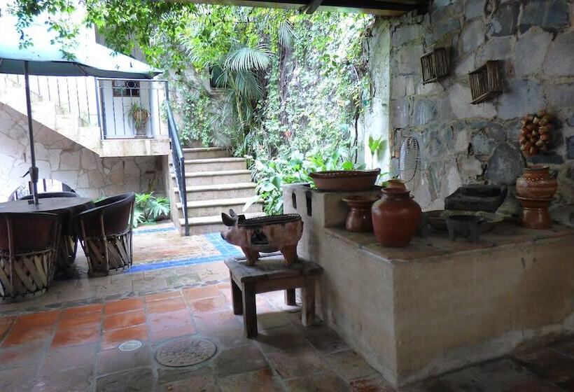 فندق Santo Santiago