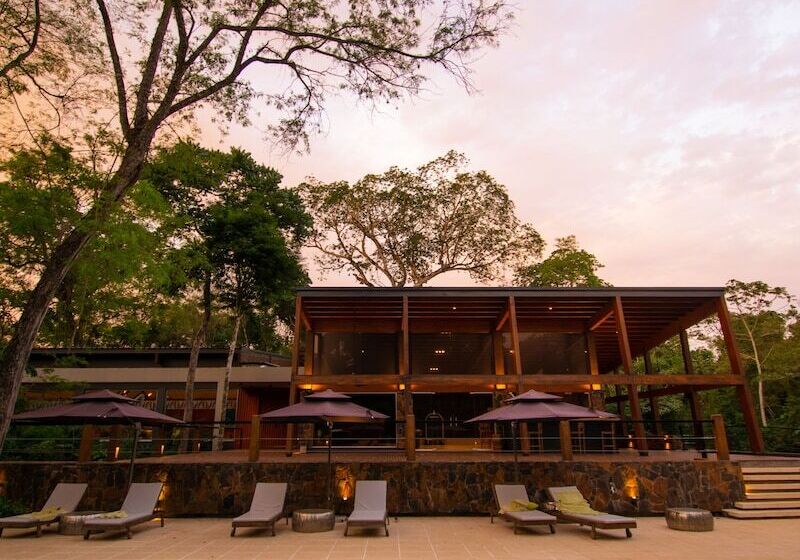 هتل Selvaje Lodge Iguazu