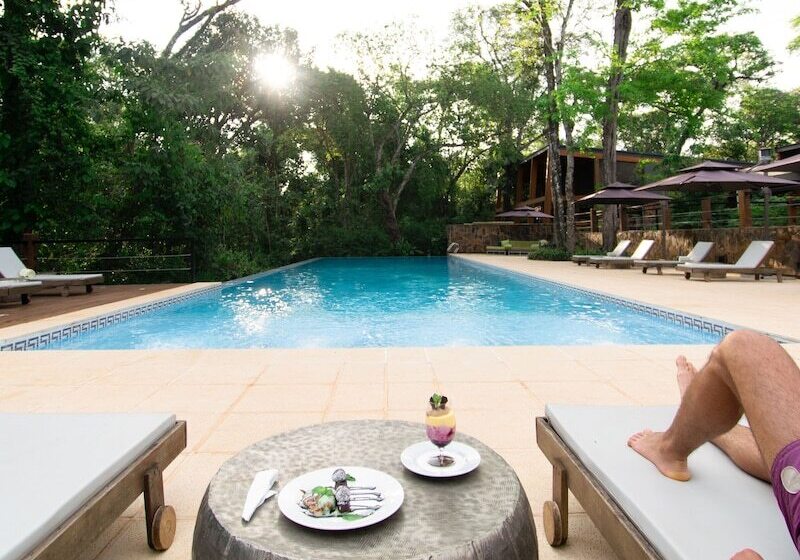 هتل Selvaje Lodge Iguazu