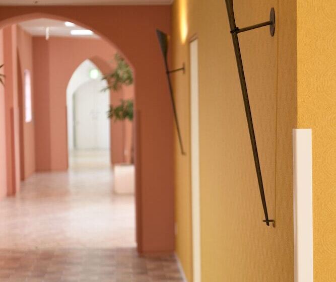 בית מלון כפרי Spa Resort Hawaiians Vir Port