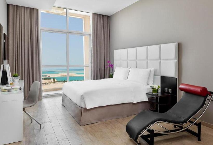 هتل Staybridge Suites   Doha Lusail, An Ihg