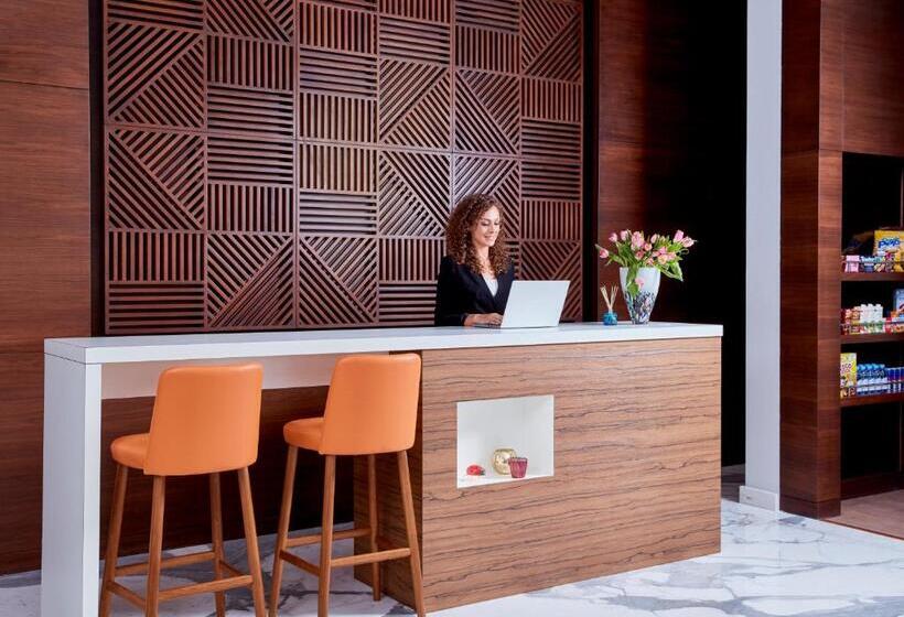 هتل Staybridge Suites   Doha Lusail, An Ihg