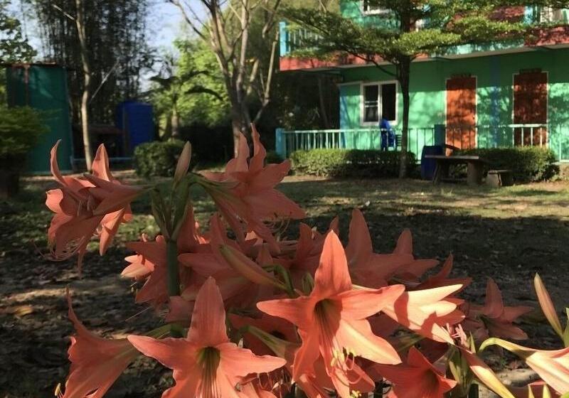 Hotel Suan Phueng Pa Wai Resort