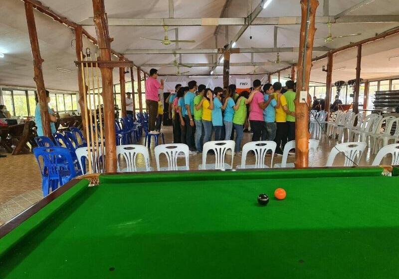 Hotel Suan Phueng Pa Wai Resort