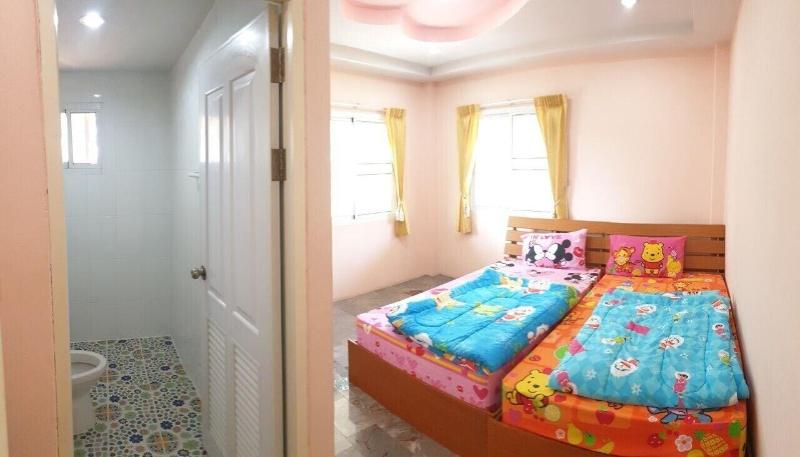 Hotel Suan Phueng Pa Wai Resort