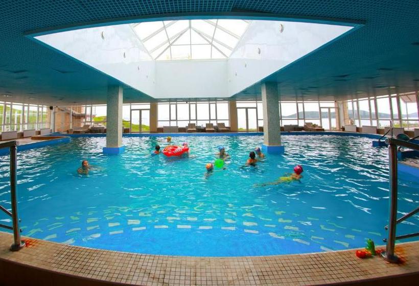 Отель Teploe More