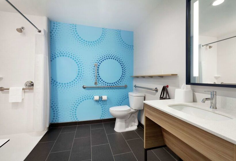 هتل Tru By Hilton Lake Charles