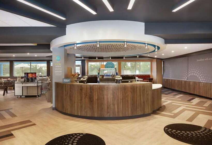 هتل Tru By Hilton Lake Charles