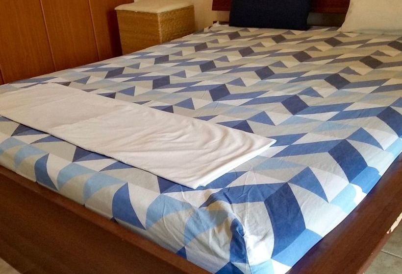 Villa Leonidas Near Athens Airport